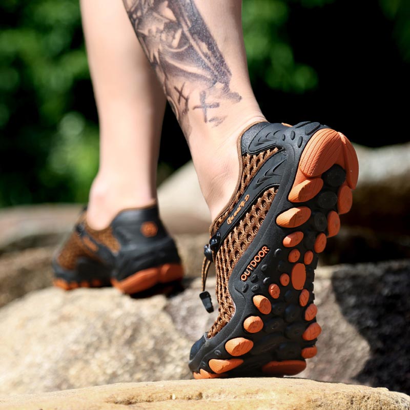 Japanese Women Lifestyle - Chaussures de sport de montagne pour